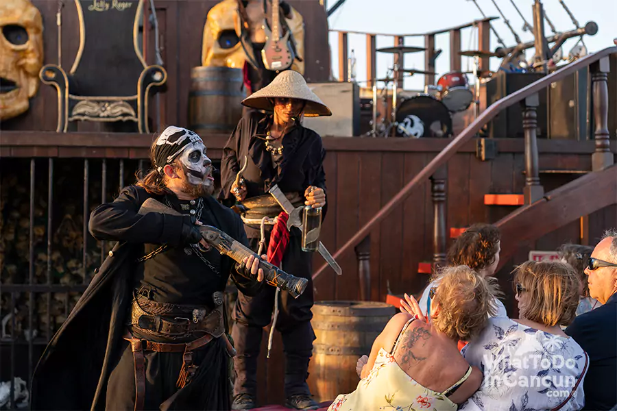 image of Jolly Roger Pirate Show Cancun